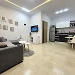 Enigma Modern Flat In Center Hrg - Pool - Terrace
